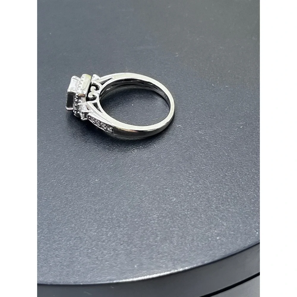 IKS Sandeep Diamond Corp. Round Princess Diamond Cluster ring 10k size 7.5